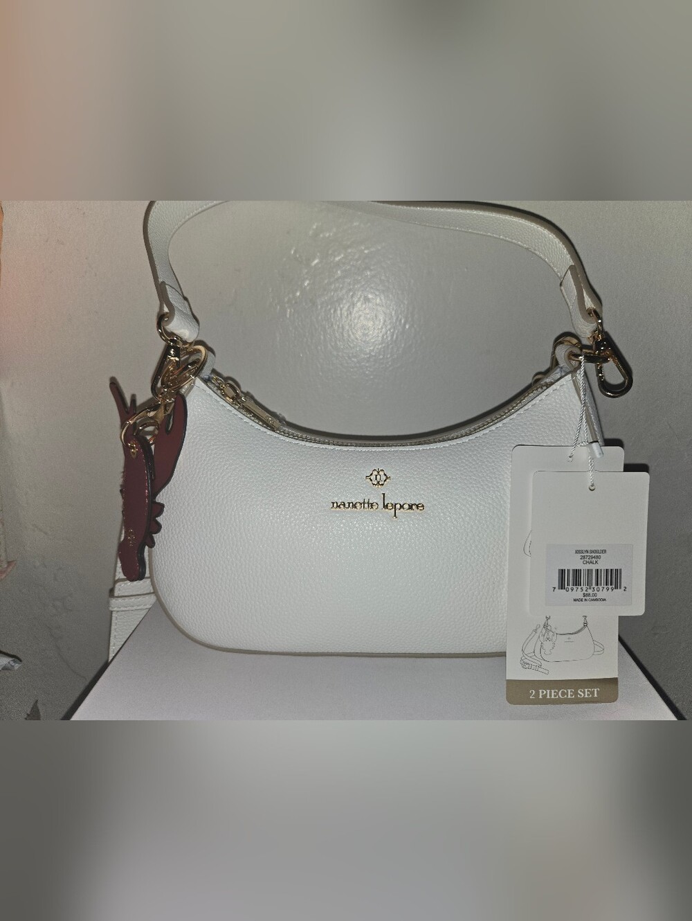 NWT 🏷 Nanette Lepore Shoulder Bag 👜 With Lobster 🦞 Bag Charm - Picture 1 of 6